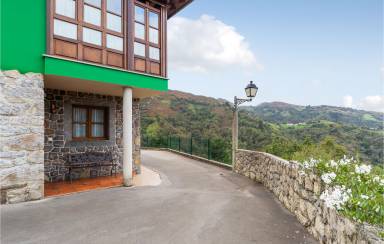 Casa Terraza / Balcón La Granja