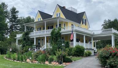 Bed and breakfast  Frederick