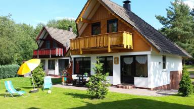 Ferienhaus in Feriendorf Silbersee mit Terrasse, Grill und Garten