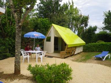 Choisir un hébergement à Limeuil, là où la Vézère rencontre la Dordogne - HomeToGo