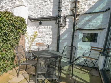 Cottage Pickering