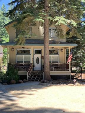 House Lake Almanor