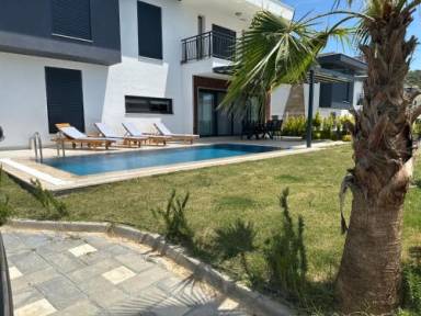 180 m² Villa
