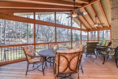 House  Swannanoa