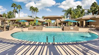 Condo Woodleaf