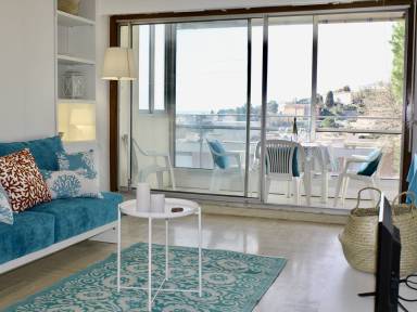 Studio flat  Roquefort-les-Pins