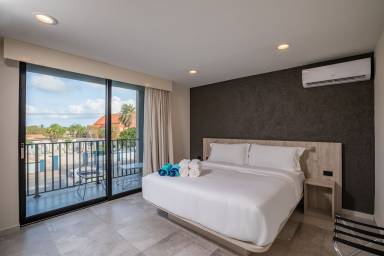 Airbnb  Eagle Beach