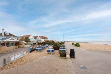 Holiday apartment with 2 bedrooms for 5 persons