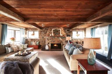 House Lake Sunapee