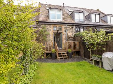 Cottage Nether Staveley