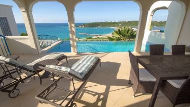 325 m² Villa