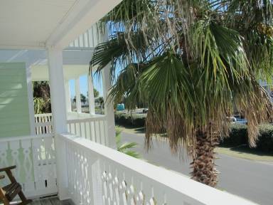 Airbnb  Cedar Key