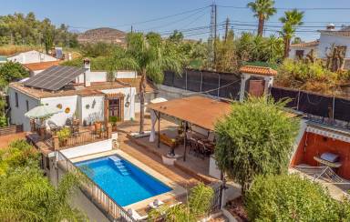 Casa vacacional totalmente equipada con terraza, jardín y barbacoa | Vistas a la naturaleza