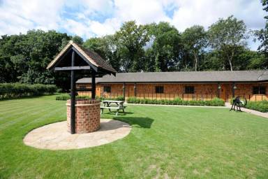 Lodge  Staines-upon-Thames