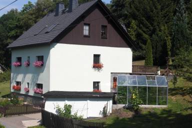 Gemütliche Ferienwohnung in Stollberg/Erzgeb. mit Kleiner Terrasse