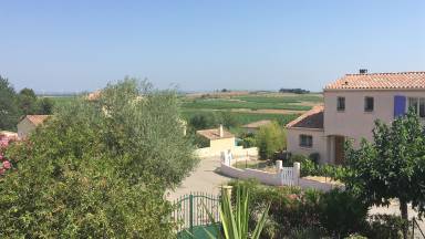 Maison avec barbecue, piscine et terrasse