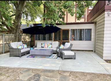223 m² House