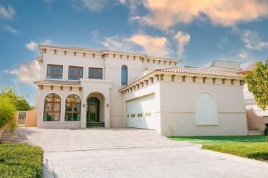Villa  Jumeirah Golf Estates
