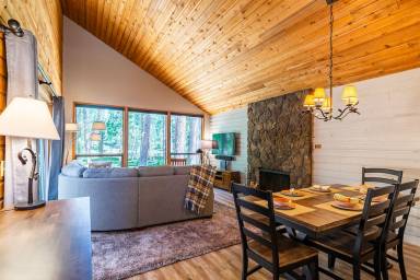 Cabin  Black Butte Ranch