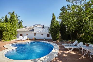 Casa vacacional con piscina privada, terraza e internet de alta velocidad | Vistas al jardín | Ideal para teletrabajar