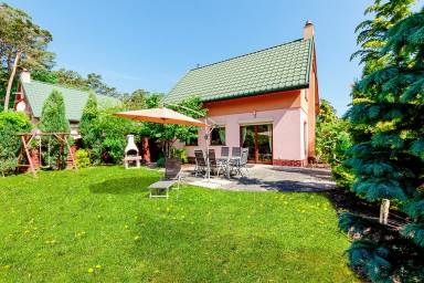 Ferienhaus mit umzäuntem Grundstück für 6 Gäste mit Hund in Łukęcin, Polnische Ostsee