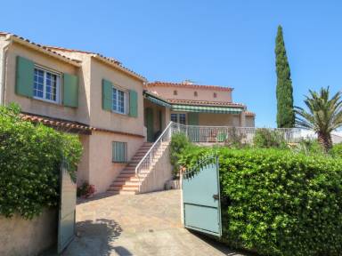 Ferienhaus mit eingezäuntem Grundstück für 6 Gäste mit Hundin  Roquebrune-sur-Argens, Provence-Alpes-Côte d'Azur