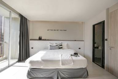 Herberg Balkon Kata Beach