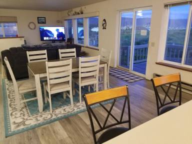 Airbnb  Crescent City
