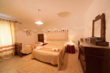 Bed and breakfast  Villanova Monteleone