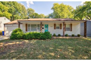 House  Cedar Crest