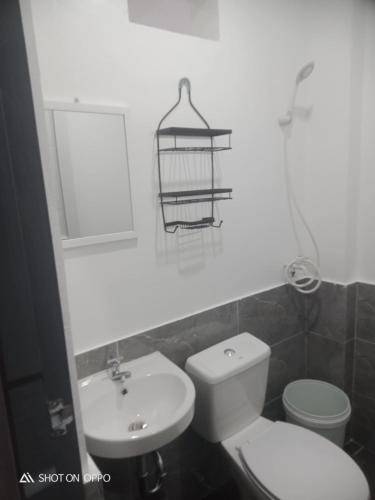 Calatagan Transient Rooms for 5 min drive to floating cottage ports — photo 5