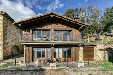 Exquisito apartamento totalmente equipado con terraza e internet de alta velocidad | Vistas a la montaña
