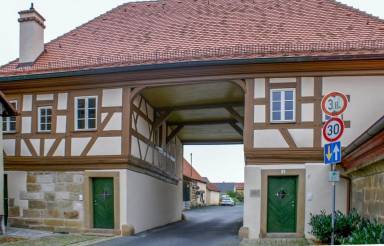 Torhaus Rattelsdorf - Wohnung 1 Sonnenblume