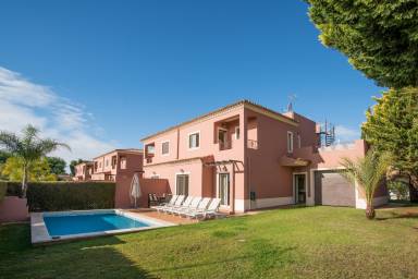 Villa Armação de Pêra