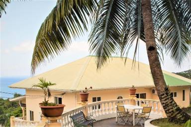 House Beau Vallon