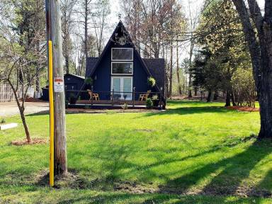 Cottage Brockway