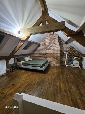 House Valenciennes