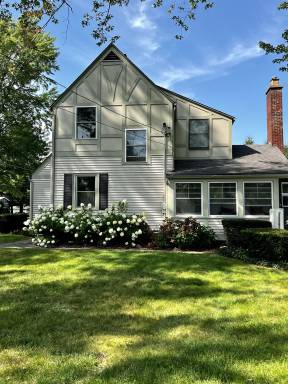 Farmhouse Clyde Township