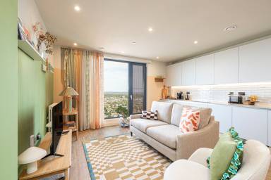 Apartment with garden & terrace | City view