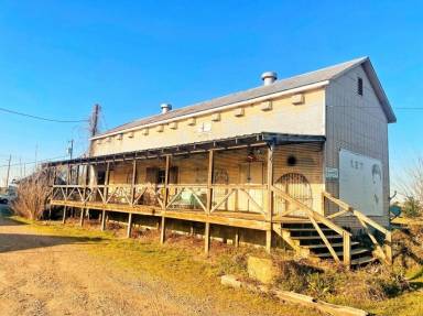 Cabin  Clarksdale