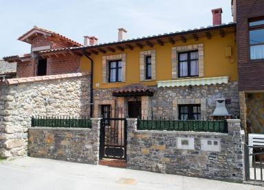 Casa Lloroñi