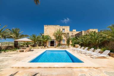 Villa Ix-Xagħra