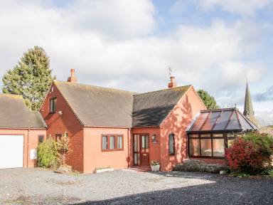Cottage Neen Sollars