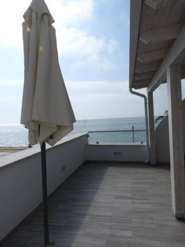 Lovely holiday apartment with terrace & yard | Beach nearby | Pets are welcome — photo 3