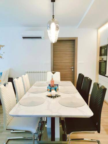Apartma Hrvatini