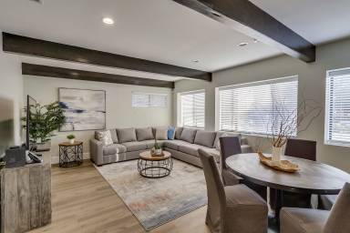 232 m² House