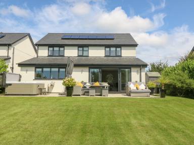 145 m² Cottage