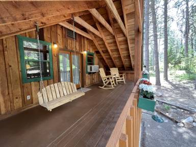 Cabin  Crouch