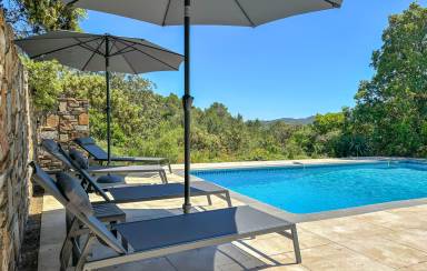 Ferienhaus mit privatem Pool für 4 Gäste mit Hund in Prades-sur-Vernazobre, Frankreich