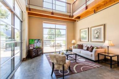 Condo  Sherman Oaks